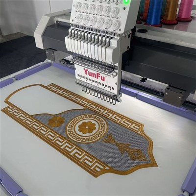 Peiriant brodwaith cyfrifiadurol pen sengl 12-15 nodwydd ardal fawr 500-800 het/dillad gêr nigeria yn dwyn newydd